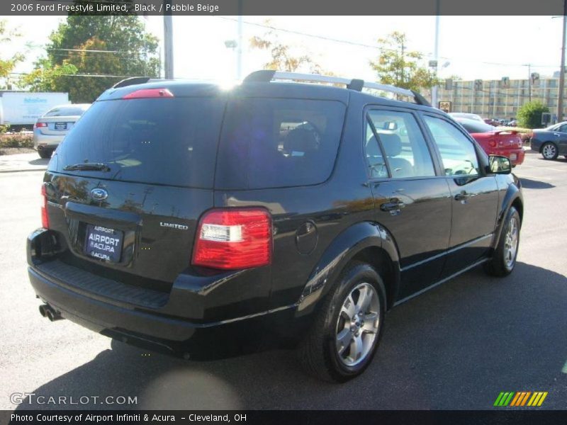 Black / Pebble Beige 2006 Ford Freestyle Limited