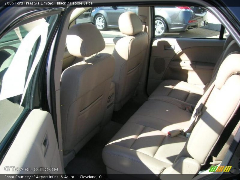  2006 Freestyle Limited Pebble Beige Interior