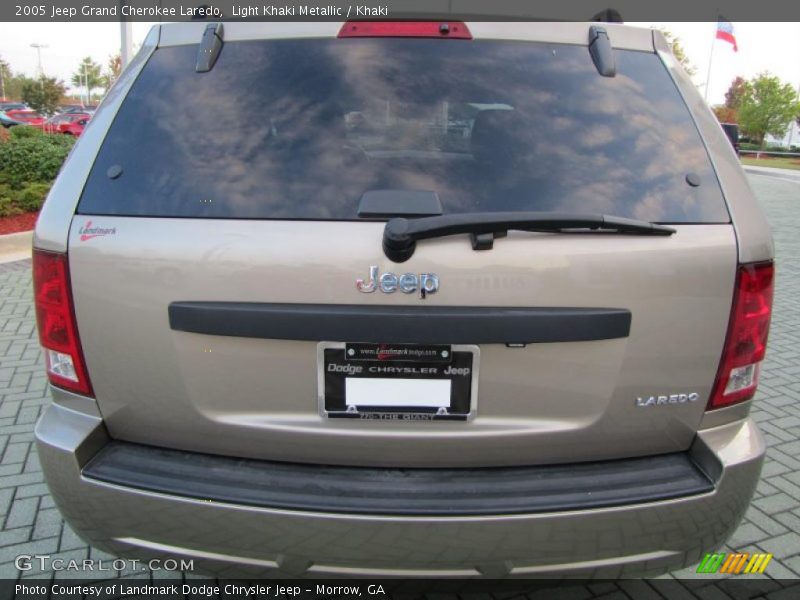 Light Khaki Metallic / Khaki 2005 Jeep Grand Cherokee Laredo