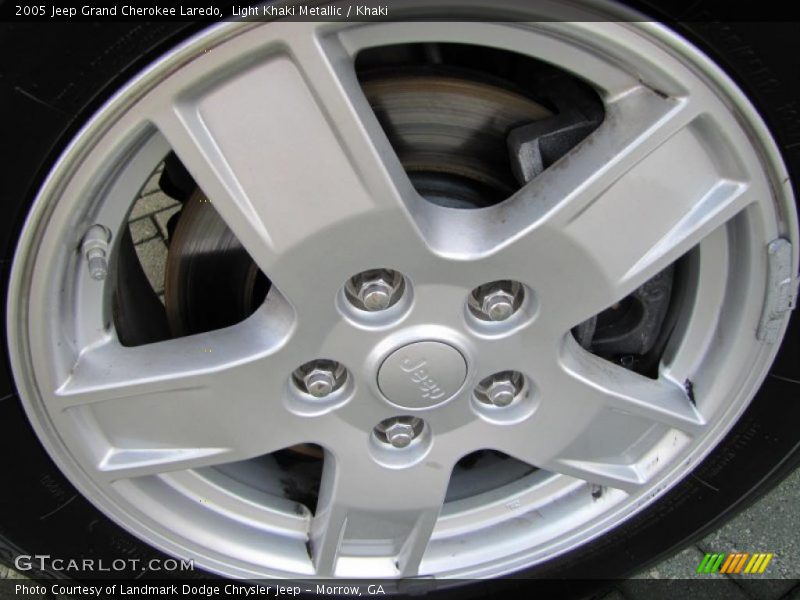 Light Khaki Metallic / Khaki 2005 Jeep Grand Cherokee Laredo