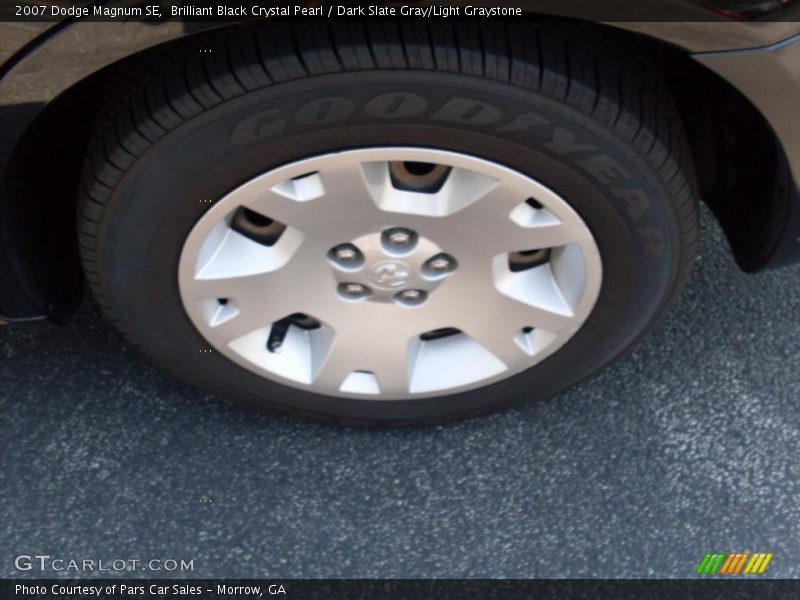 Brilliant Black Crystal Pearl / Dark Slate Gray/Light Graystone 2007 Dodge Magnum SE