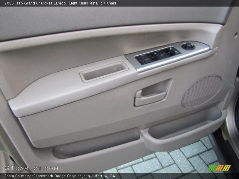 Light Khaki Metallic / Khaki 2005 Jeep Grand Cherokee Laredo