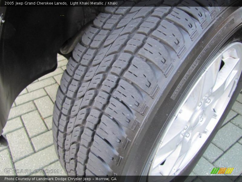 Light Khaki Metallic / Khaki 2005 Jeep Grand Cherokee Laredo