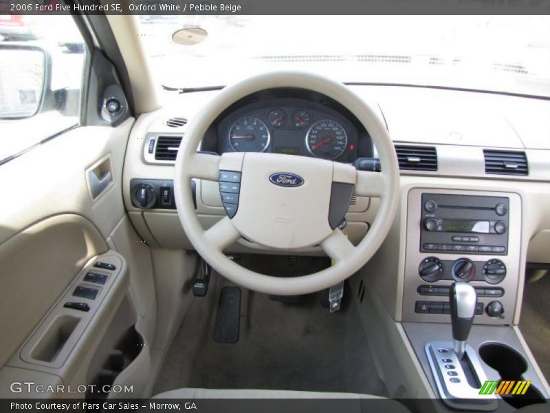 Oxford White / Pebble Beige 2006 Ford Five Hundred SE