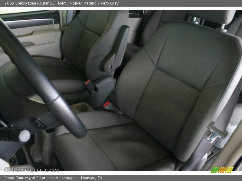 Mercury Sliver Metallic / Aero Grey 2009 Volkswagen Routan SE