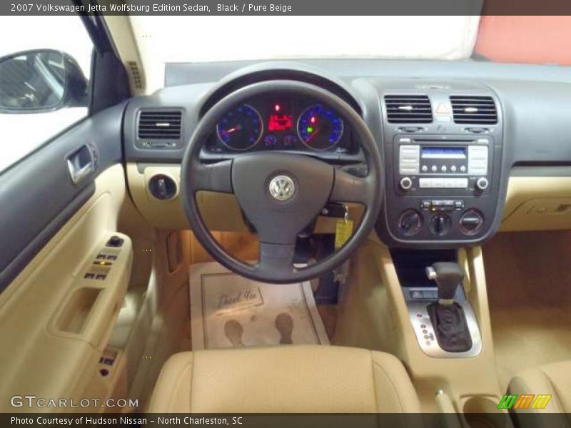 Black / Pure Beige 2007 Volkswagen Jetta Wolfsburg Edition Sedan