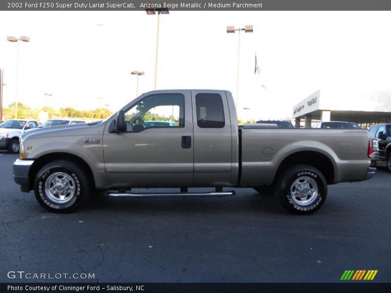 Arizona Beige Metallic / Medium Parchment 2002 Ford F250 Super Duty Lariat SuperCab