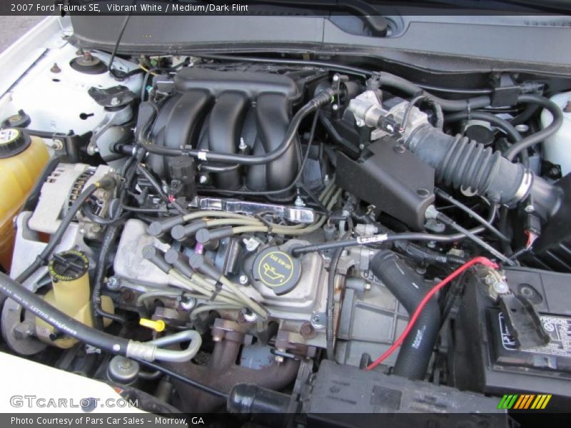 Vibrant White / Medium/Dark Flint 2007 Ford Taurus SE