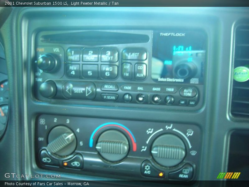 Light Pewter Metallic / Tan 2001 Chevrolet Suburban 1500 LS