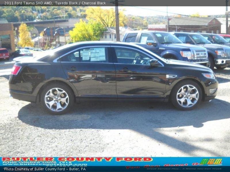 Tuxedo Black / Charcoal Black 2011 Ford Taurus SHO AWD