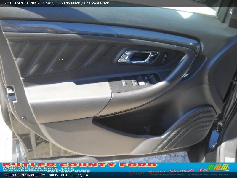 Tuxedo Black / Charcoal Black 2011 Ford Taurus SHO AWD