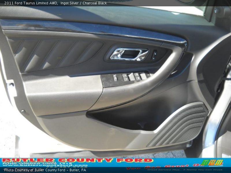 Ingot Silver / Charcoal Black 2011 Ford Taurus Limited AWD