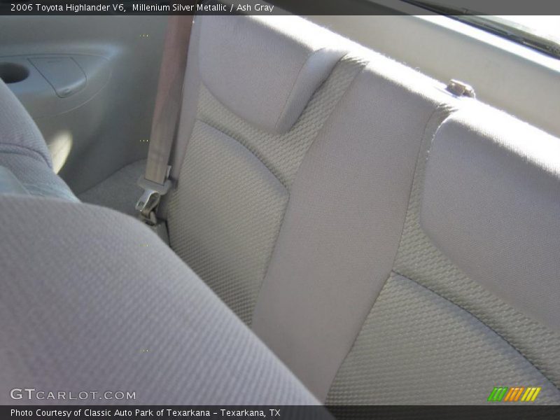 Millenium Silver Metallic / Ash Gray 2006 Toyota Highlander V6