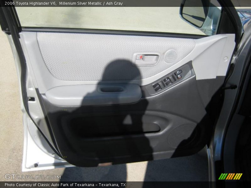 Millenium Silver Metallic / Ash Gray 2006 Toyota Highlander V6