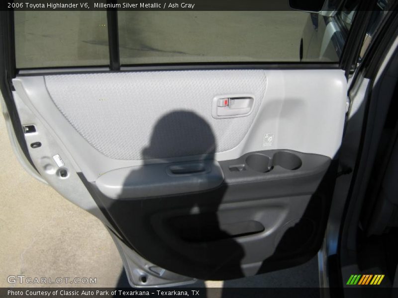 Millenium Silver Metallic / Ash Gray 2006 Toyota Highlander V6
