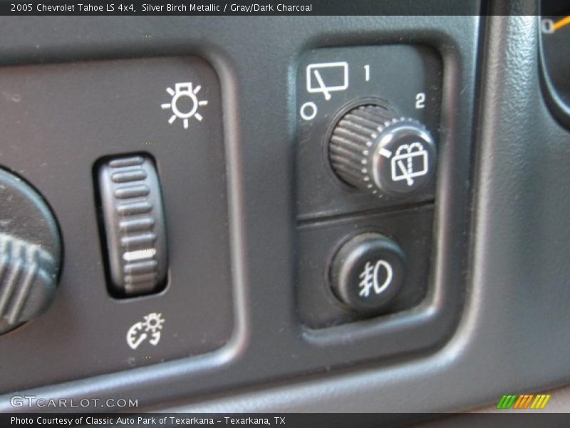 Silver Birch Metallic / Gray/Dark Charcoal 2005 Chevrolet Tahoe LS 4x4