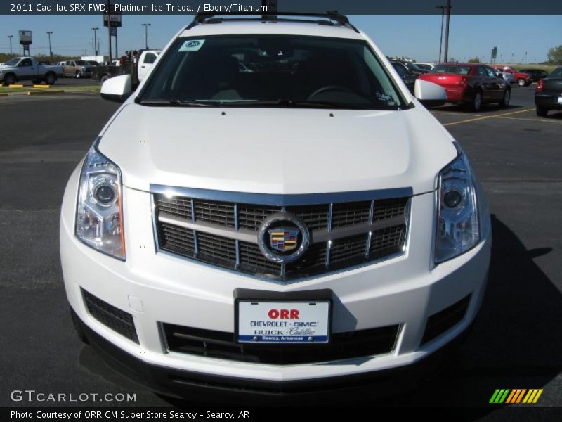 Platinum Ice Tricoat / Ebony/Titanium 2011 Cadillac SRX FWD