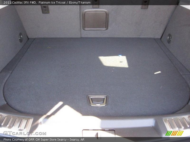Platinum Ice Tricoat / Ebony/Titanium 2011 Cadillac SRX FWD