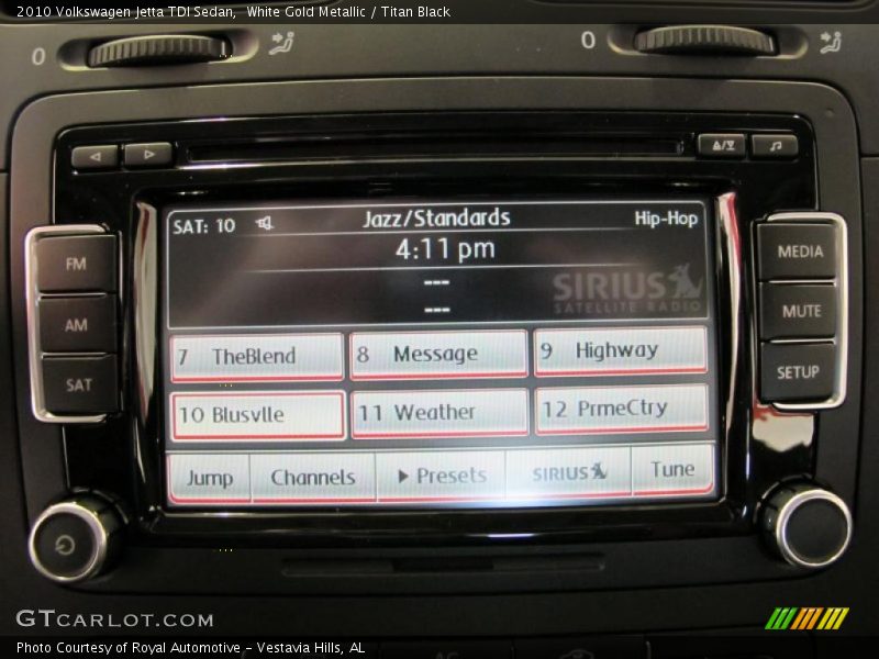 Controls of 2010 Jetta TDI Sedan