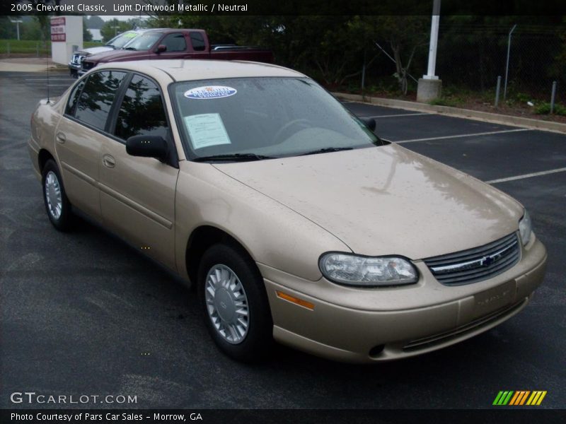 Light Driftwood Metallic / Neutral 2005 Chevrolet Classic
