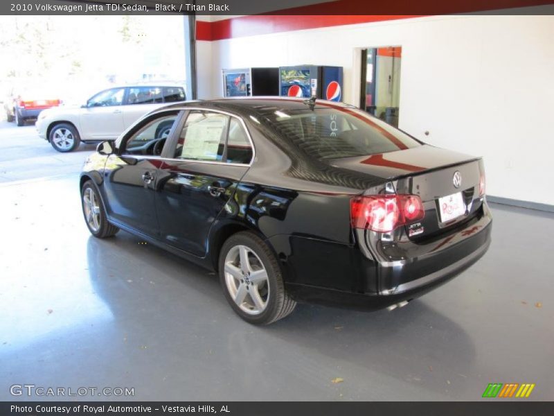 Black / Titan Black 2010 Volkswagen Jetta TDI Sedan