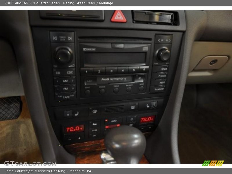 Controls of 2000 A6 2.8 quattro Sedan