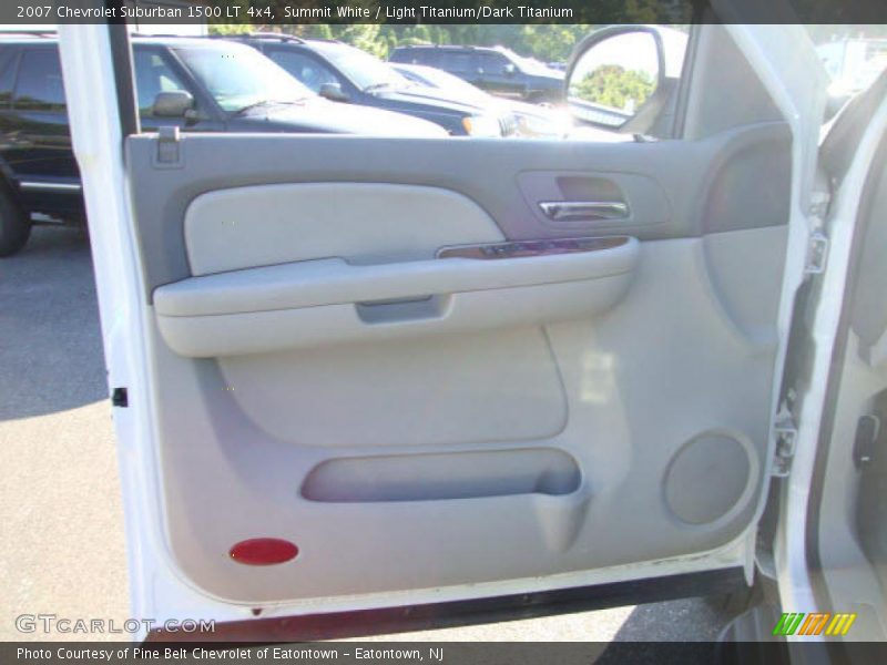 Summit White / Light Titanium/Dark Titanium 2007 Chevrolet Suburban 1500 LT 4x4