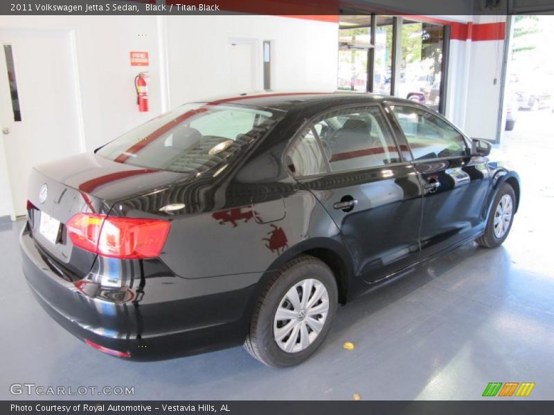 Black / Titan Black 2011 Volkswagen Jetta S Sedan
