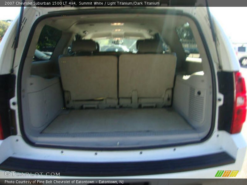 Summit White / Light Titanium/Dark Titanium 2007 Chevrolet Suburban 1500 LT 4x4