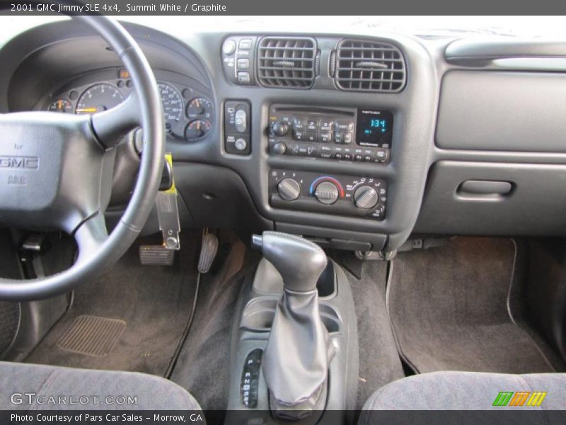 Dashboard of 2001 Jimmy SLE 4x4