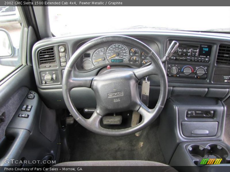 Dashboard of 2002 Sierra 1500 Extended Cab 4x4