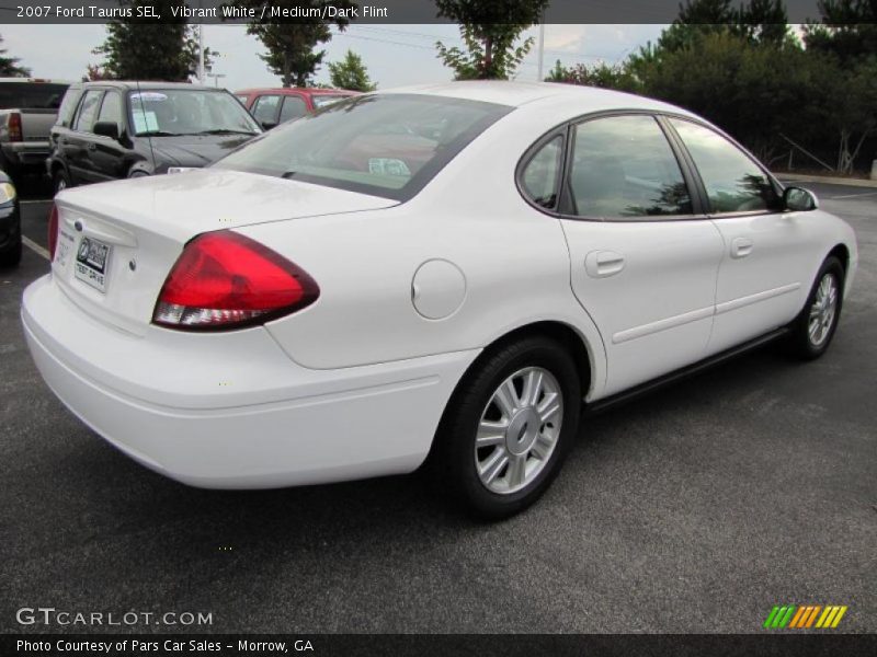 Vibrant White / Medium/Dark Flint 2007 Ford Taurus SEL