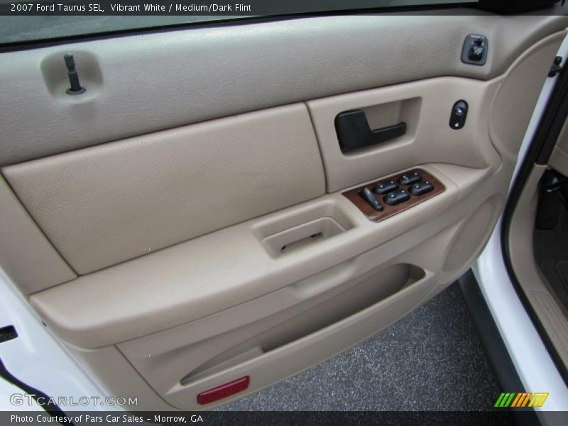 Vibrant White / Medium/Dark Flint 2007 Ford Taurus SEL