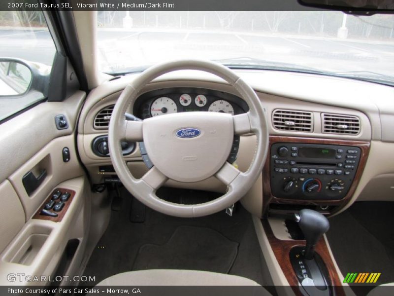 Vibrant White / Medium/Dark Flint 2007 Ford Taurus SEL
