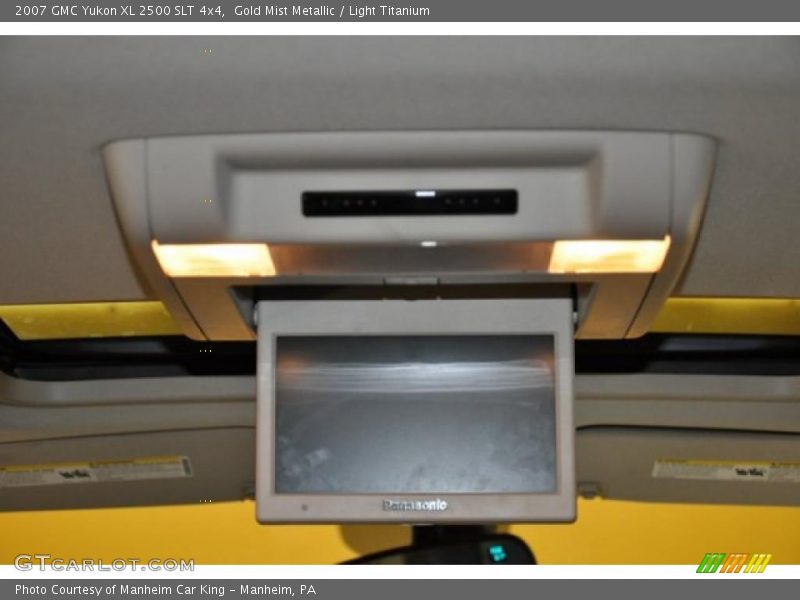 Gold Mist Metallic / Light Titanium 2007 GMC Yukon XL 2500 SLT 4x4