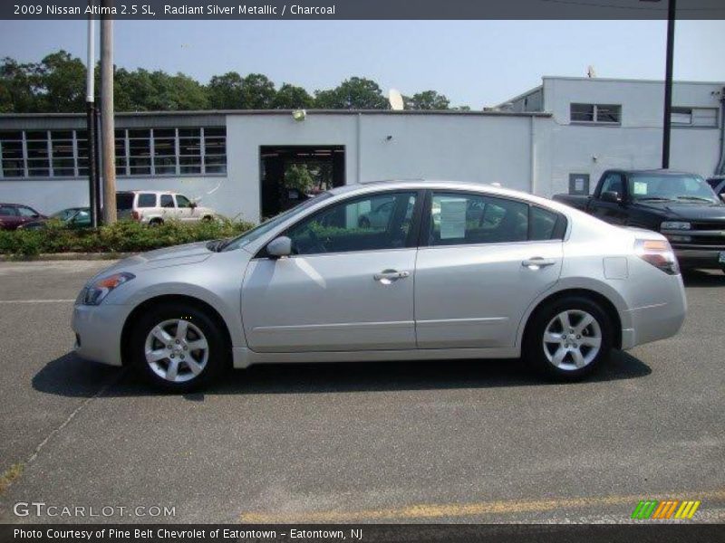 Radiant Silver Metallic / Charcoal 2009 Nissan Altima 2.5 SL