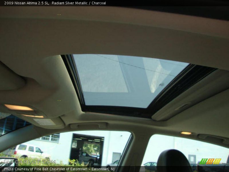 Radiant Silver Metallic / Charcoal 2009 Nissan Altima 2.5 SL