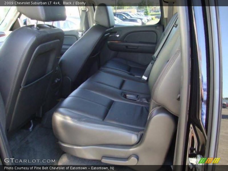 Black / Ebony 2009 Chevrolet Suburban LT 4x4