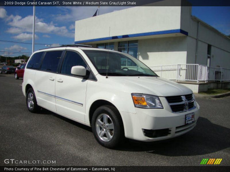 Stone White / Medium Slate Gray/Light Shale 2009 Dodge Grand Caravan SXT