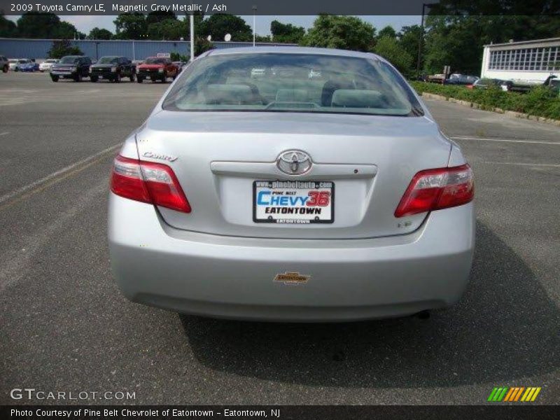 Magnetic Gray Metallic / Ash 2009 Toyota Camry LE