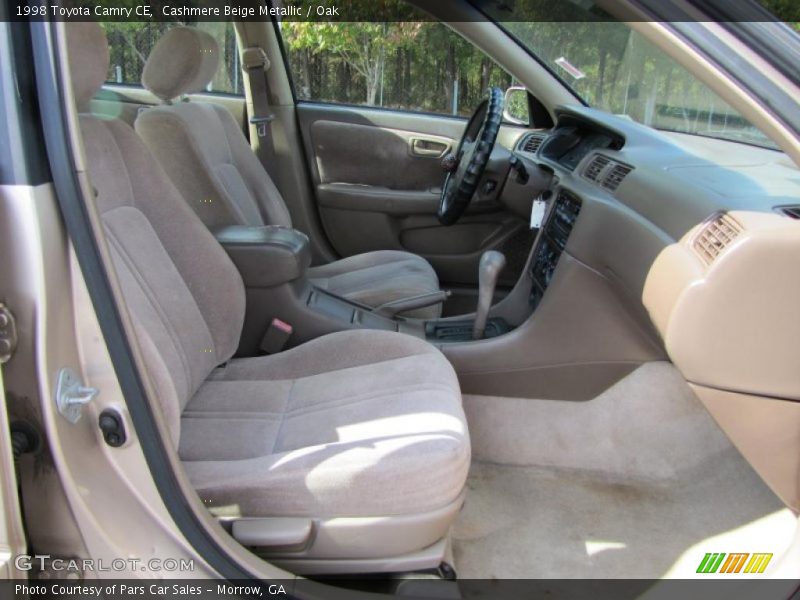 Cashmere Beige Metallic / Oak 1998 Toyota Camry CE