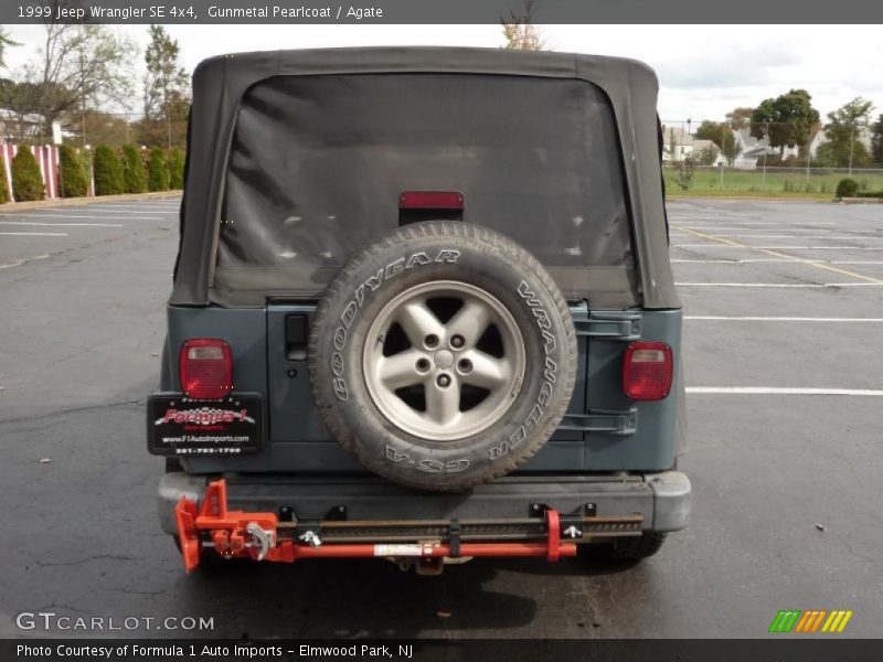 Gunmetal Pearlcoat / Agate 1999 Jeep Wrangler SE 4x4