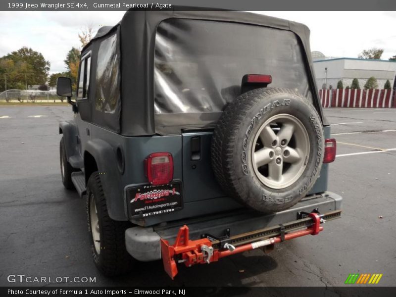 Gunmetal Pearlcoat / Agate 1999 Jeep Wrangler SE 4x4