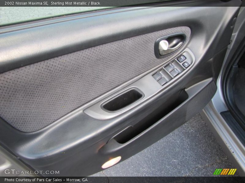 Sterling Mist Metallic / Black 2002 Nissan Maxima SE