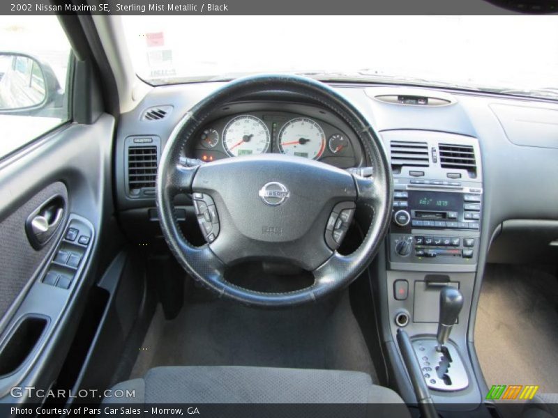 Sterling Mist Metallic / Black 2002 Nissan Maxima SE