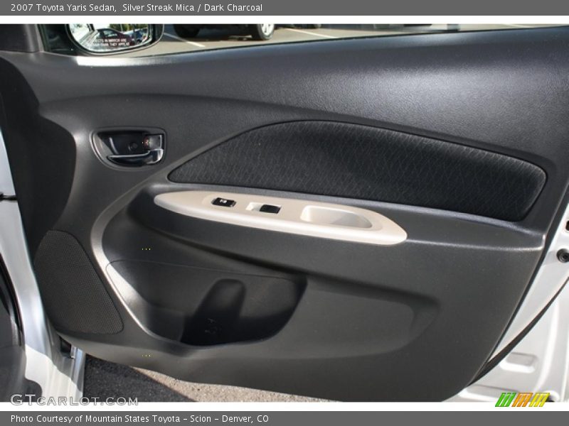 Silver Streak Mica / Dark Charcoal 2007 Toyota Yaris Sedan