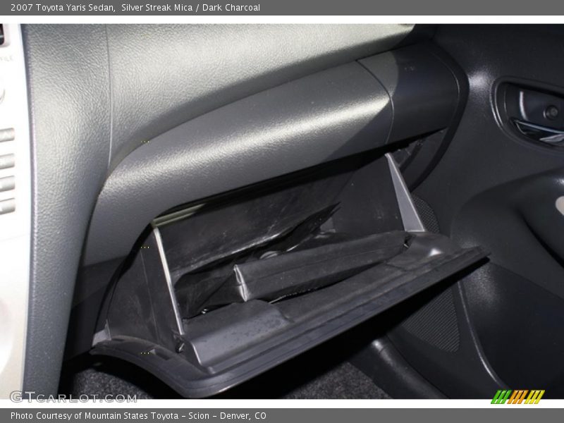 Silver Streak Mica / Dark Charcoal 2007 Toyota Yaris Sedan