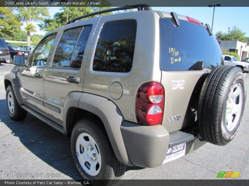 Light Khaki Metallic / Khaki 2007 Jeep Liberty Sport