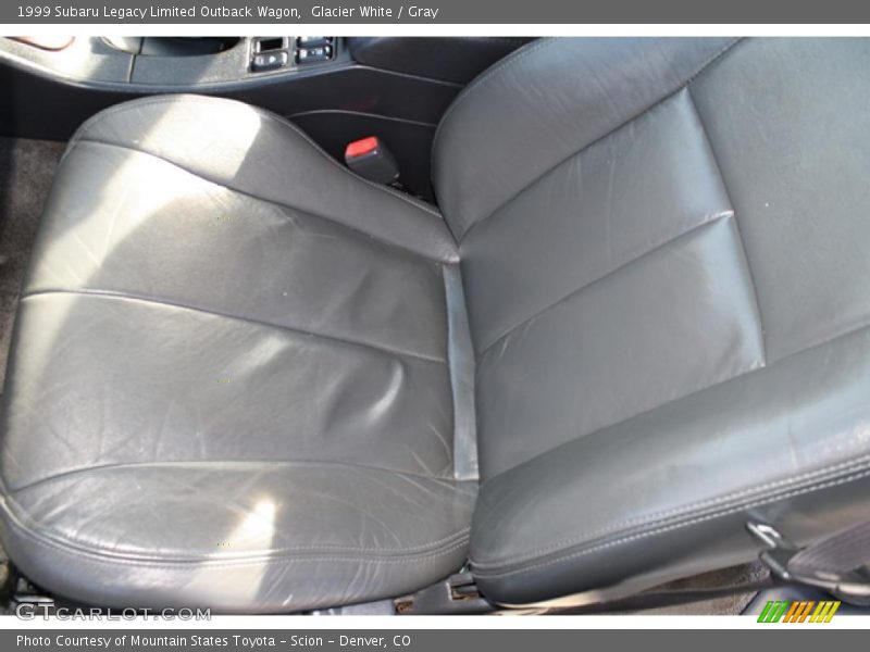 Glacier White / Gray 1999 Subaru Legacy Limited Outback Wagon