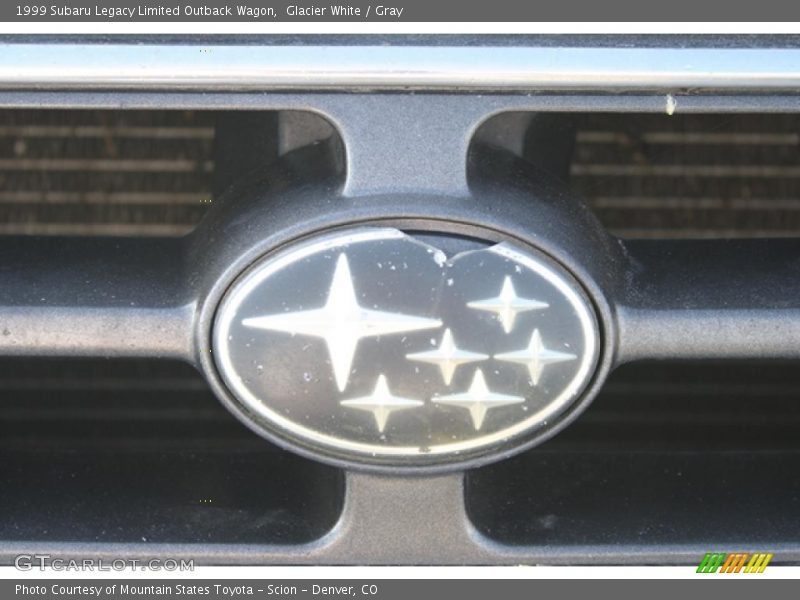 Glacier White / Gray 1999 Subaru Legacy Limited Outback Wagon